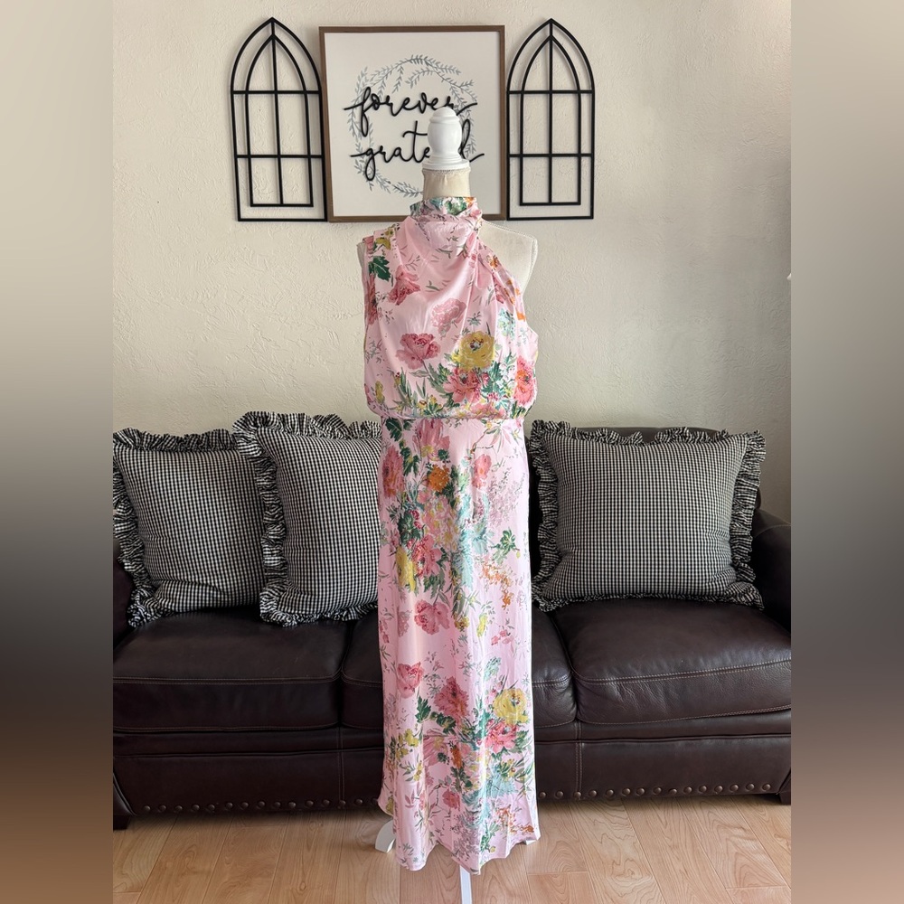 PETAL & PUP ANABELLE HALTER NECK MIDI DRESS - PINK FLORAL SIZE L - Picture 12 of 12